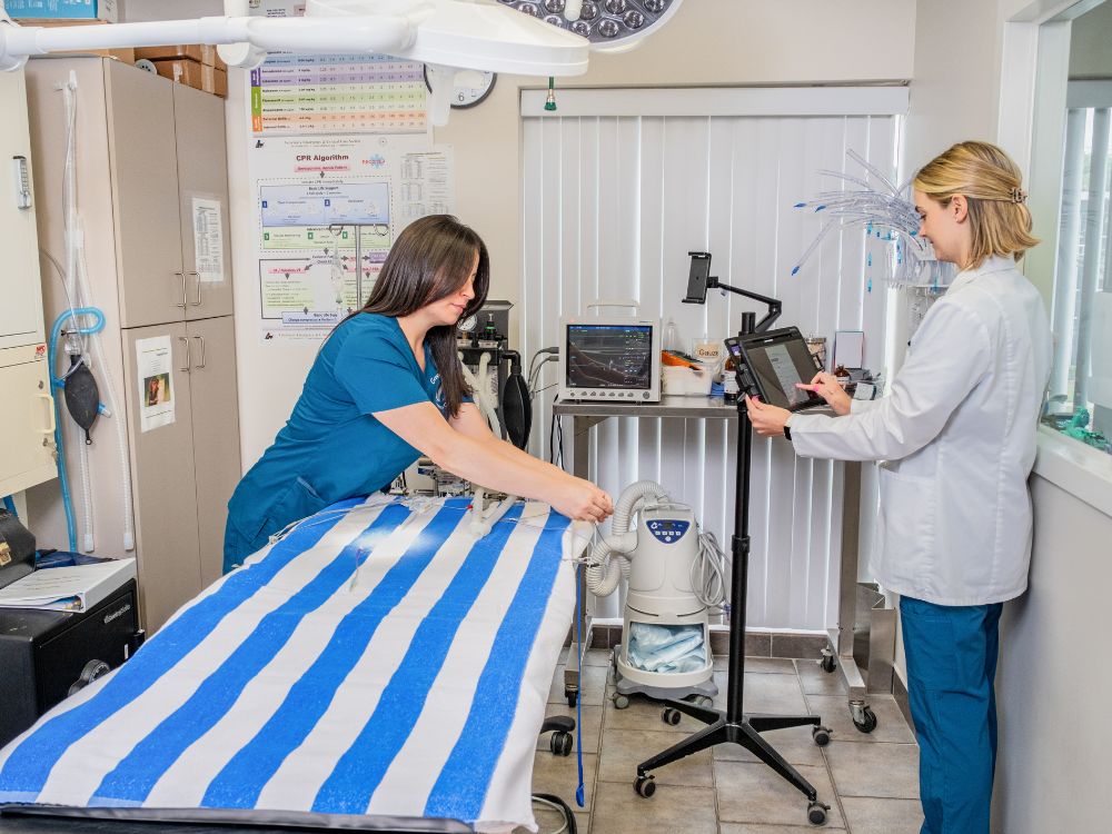 Dr. Julia Gallardo and Technician Samantha